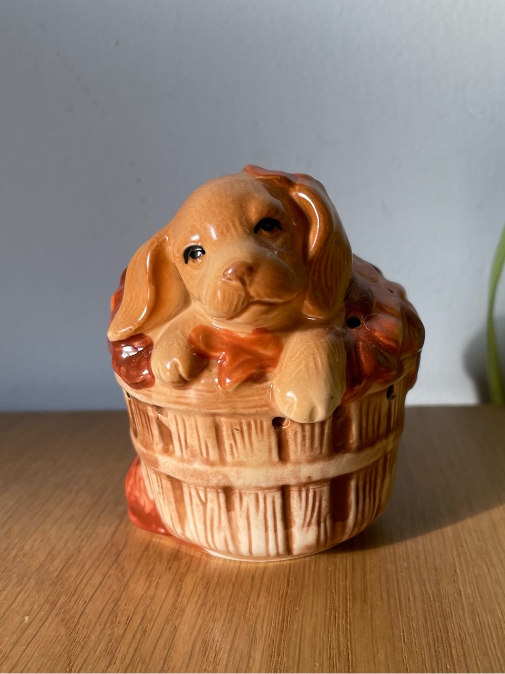 Vintage 1984 Avon "Basket of Fun" Ceramic Puppy Dog Pomander Figurine 🐶